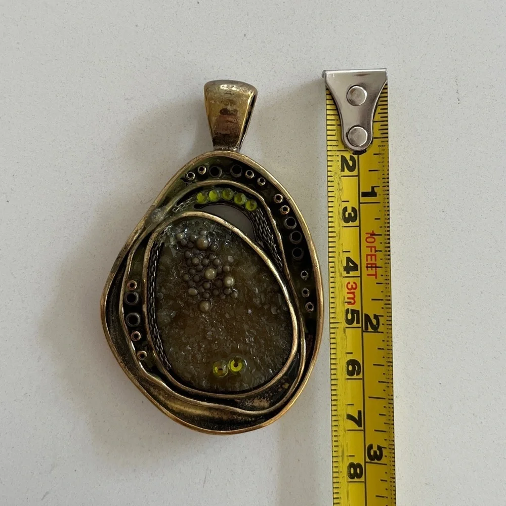 PENDANT Large Bronze Tone Metal Abstract Moss Green Lagenlook Statement Piece - Picture 12 of 12